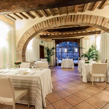 Relais Parco Dei Cavalieri Assisi 3*