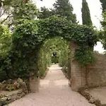 Отель Relais Parco Dei Cavalieri Assisi Петриньяно