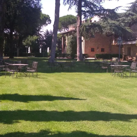 Relais Parco Dei Cavalieri Assisi Hotel 3*