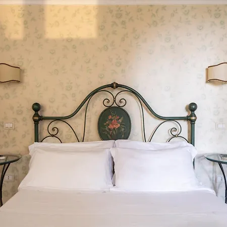 Hotel Parco Dei Cavalieri Assisi 3*