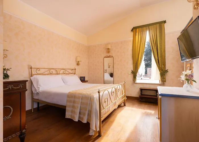 Hotel Relais Parco Dei Cavalieri Assisi 3*