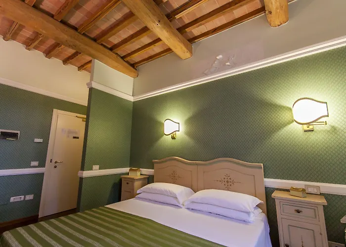 Relais Parco Dei Cavalieri Assisi 3*